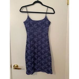 Vintage 90’s spaghetti strap dress ! 💃